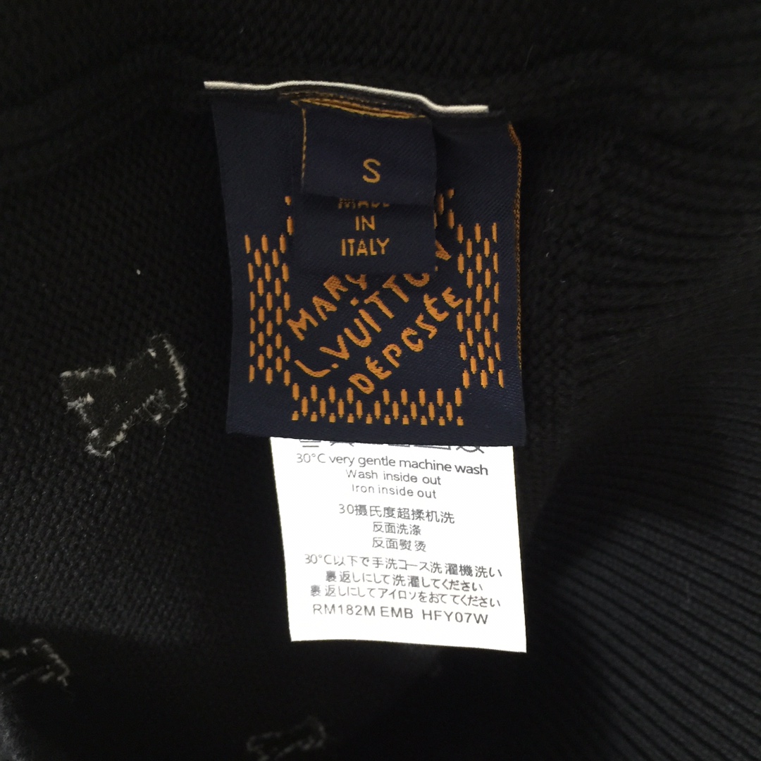 Louis Vuitton Embroidered Signature Merino Crewneck    1AFIXC - FashionPlug