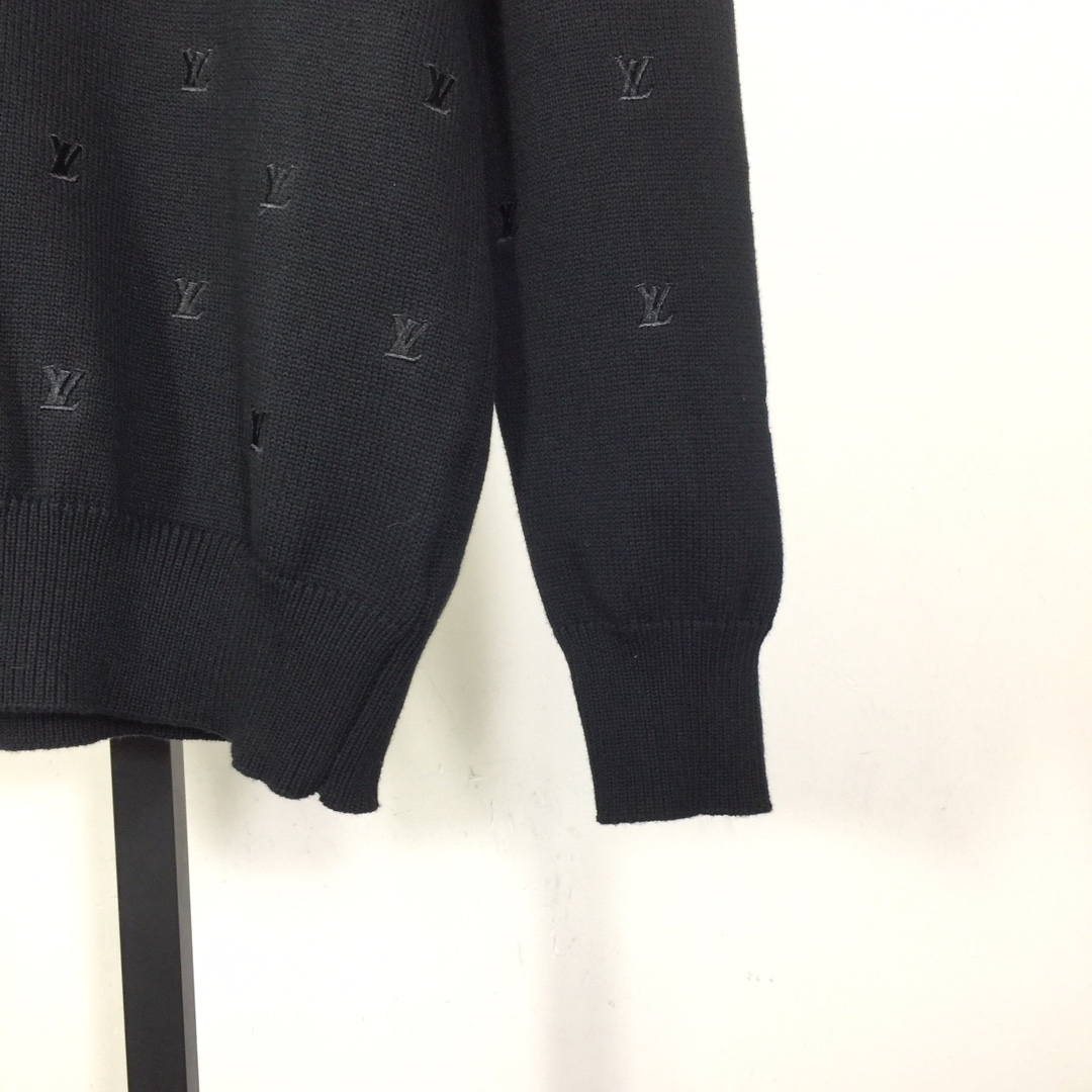 Louis Vuitton Embroidered Signature Merino Crewneck    1AFIXC - FashionPlug