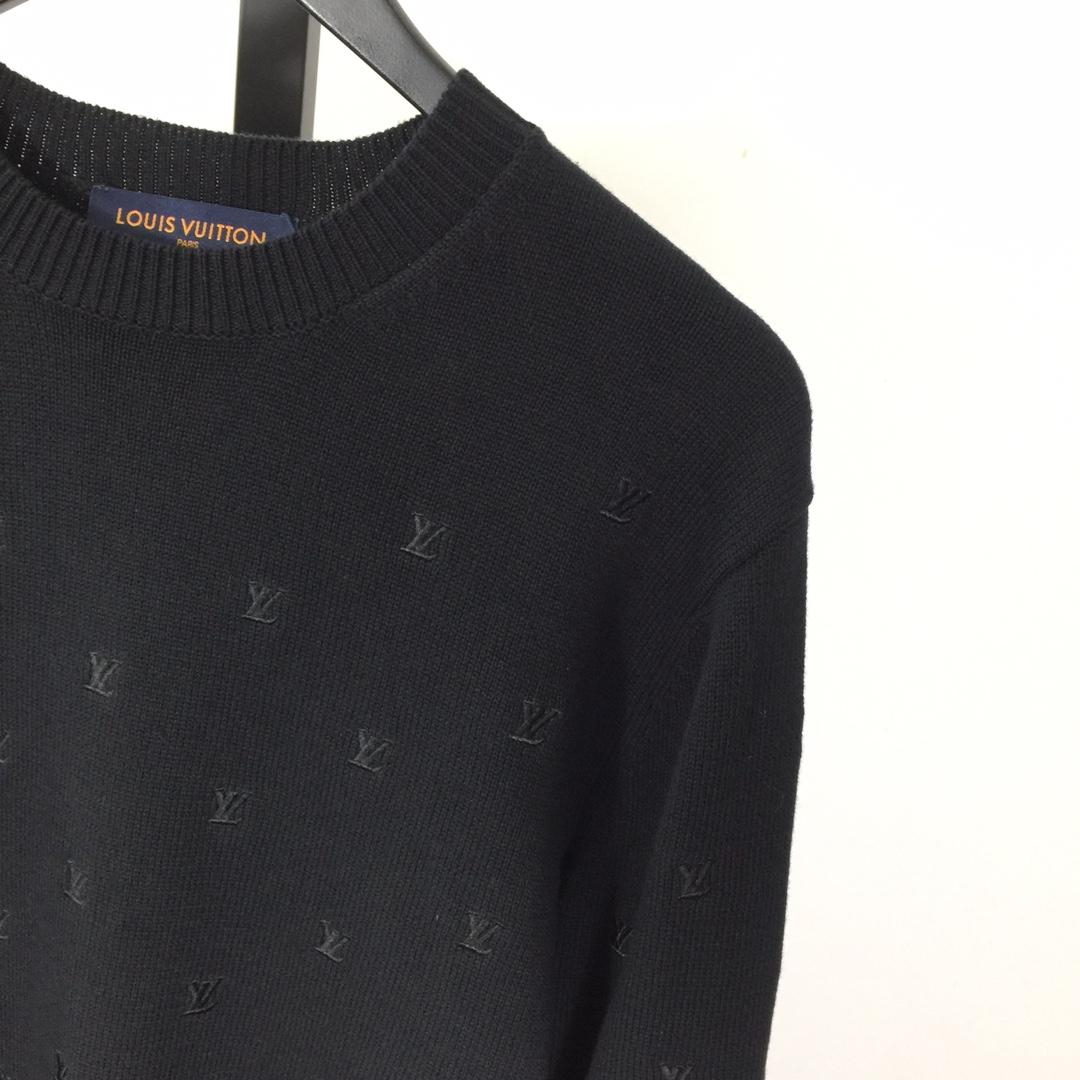 Louis Vuitton Embroidered Signature Merino Crewneck    1AFIXC - FashionPlug