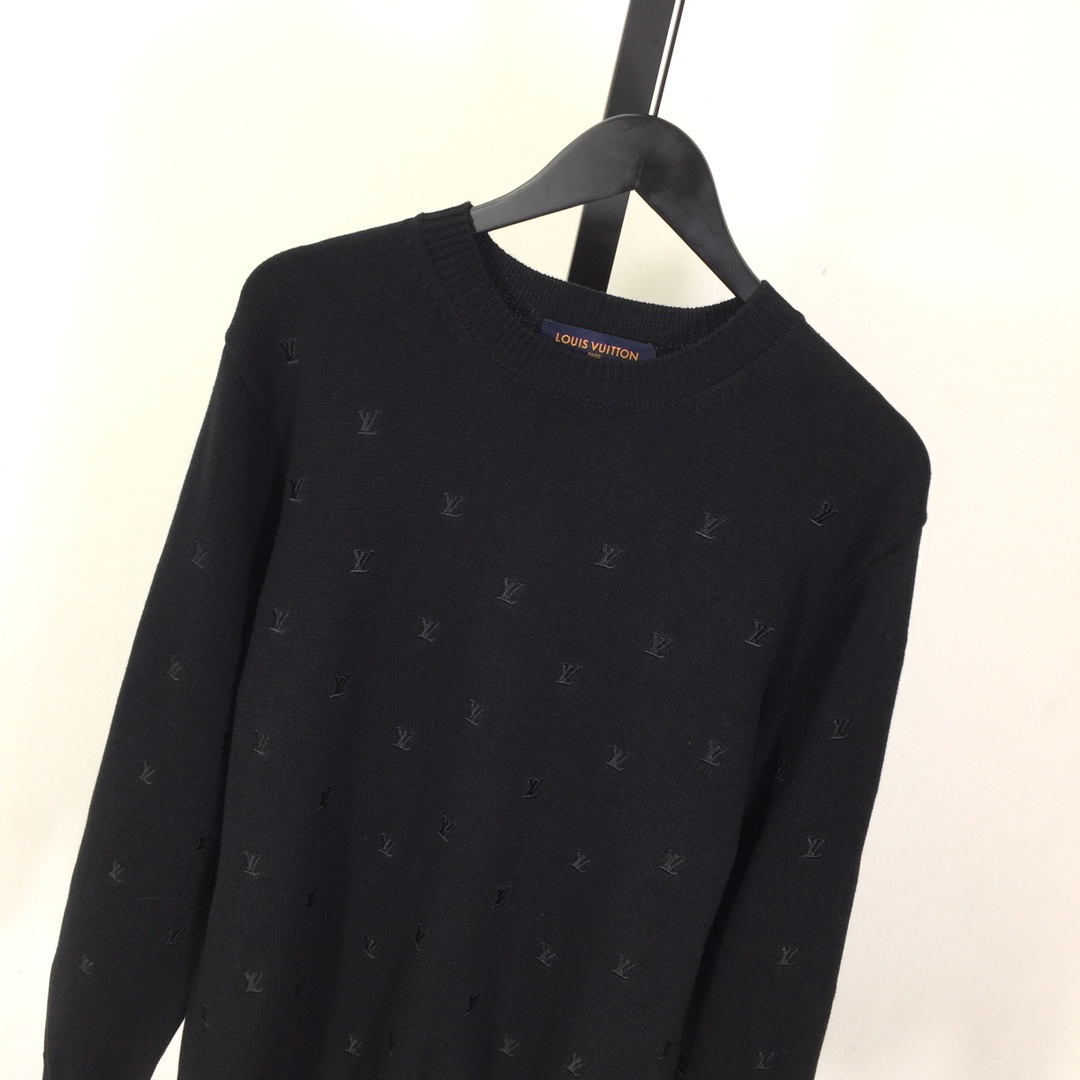 Louis Vuitton Embroidered Signature Merino Crewneck    1AFIXC - FashionPlug