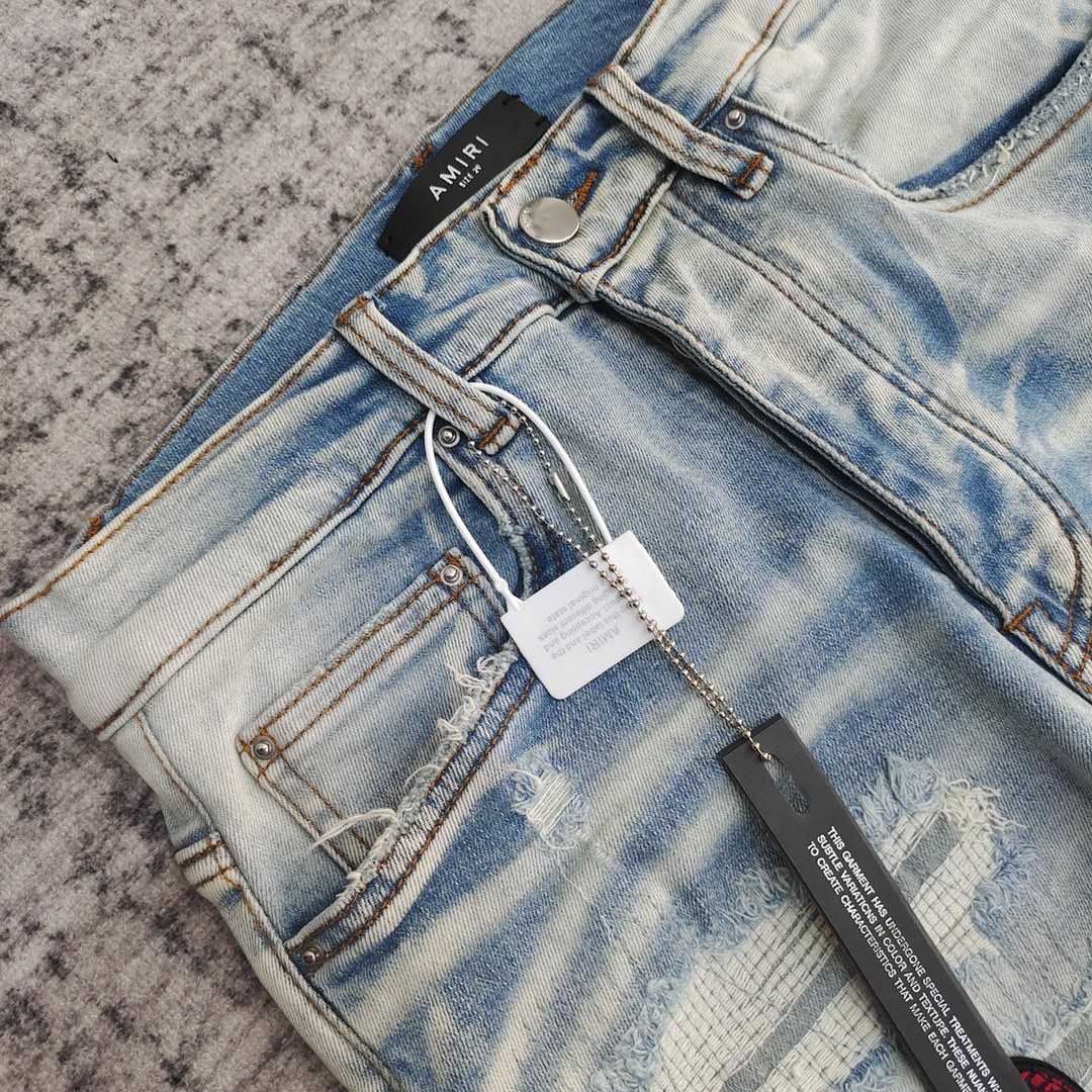 Amiri Slim Fit Jeans    686 - FashionPlug