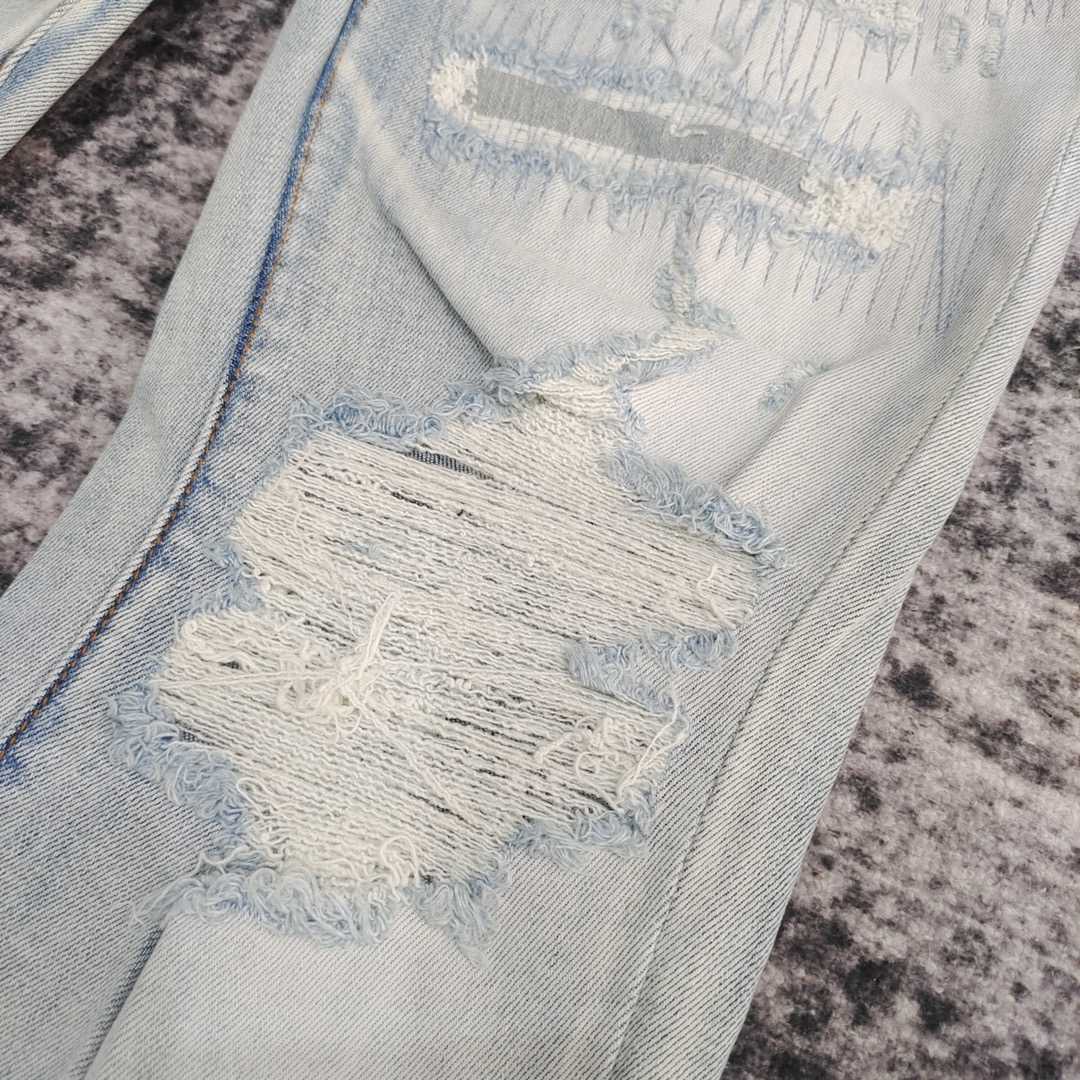 Amiri Slim Fit Jeans    686 - FashionPlug