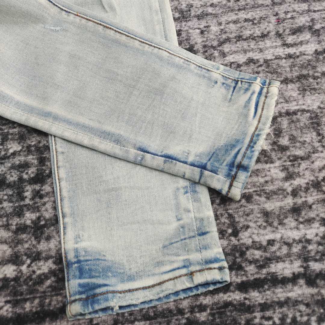 Amiri Slim Fit Jeans    686 - FashionPlug