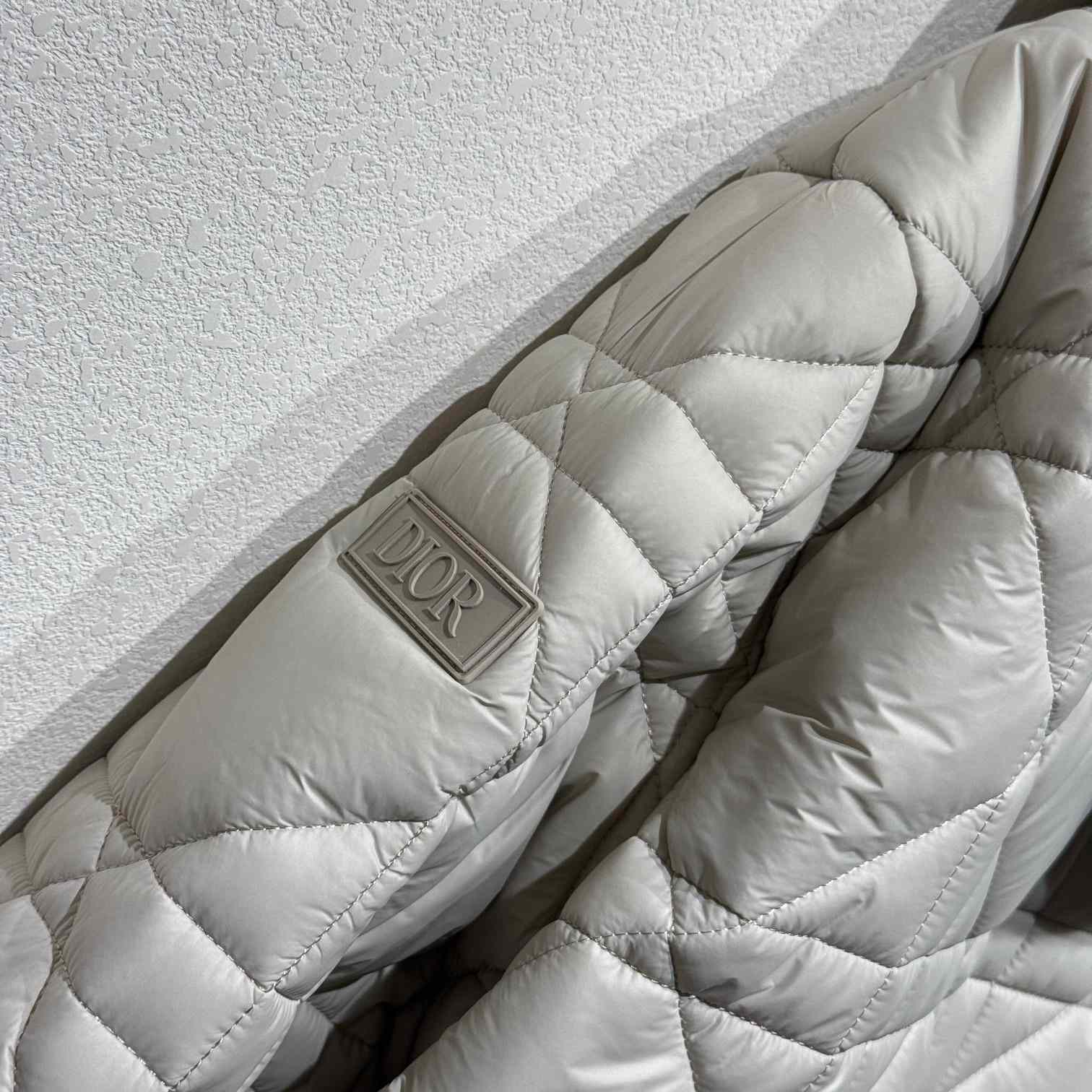 Dior Puffer Jacket - FashionPlug
