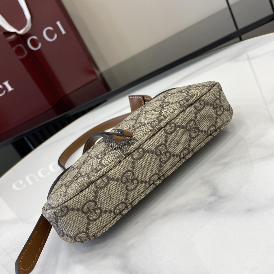 Gucci GG Emblem Super Mini Shoulder Bag - FashionPlug
