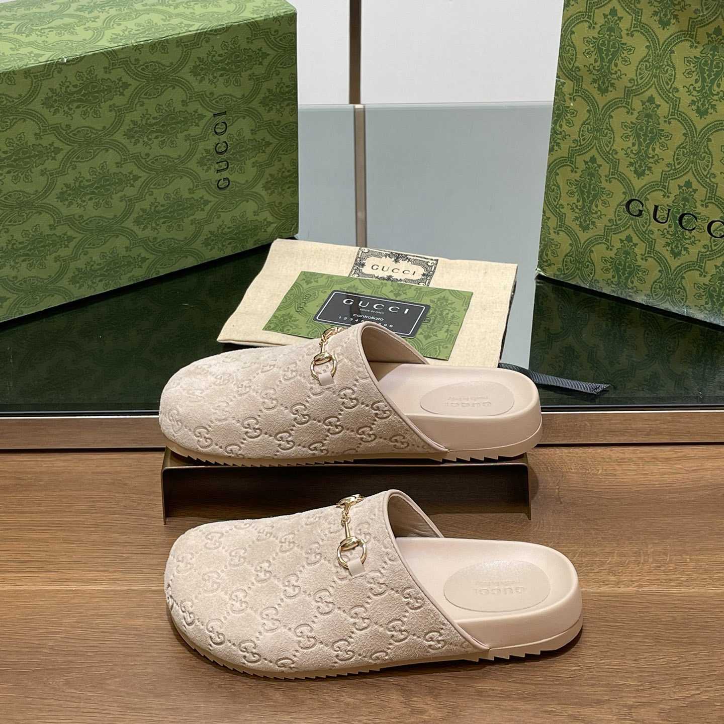 Gucci Women's Horsebit Slipper - FashionPlug