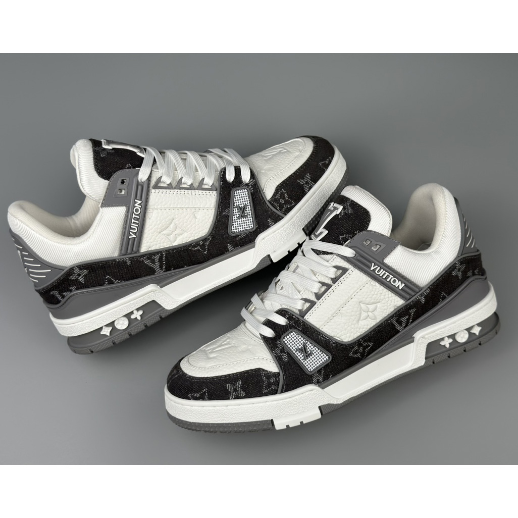 Louis Vuitton LV Trainer Sneaker        - FashionPlug