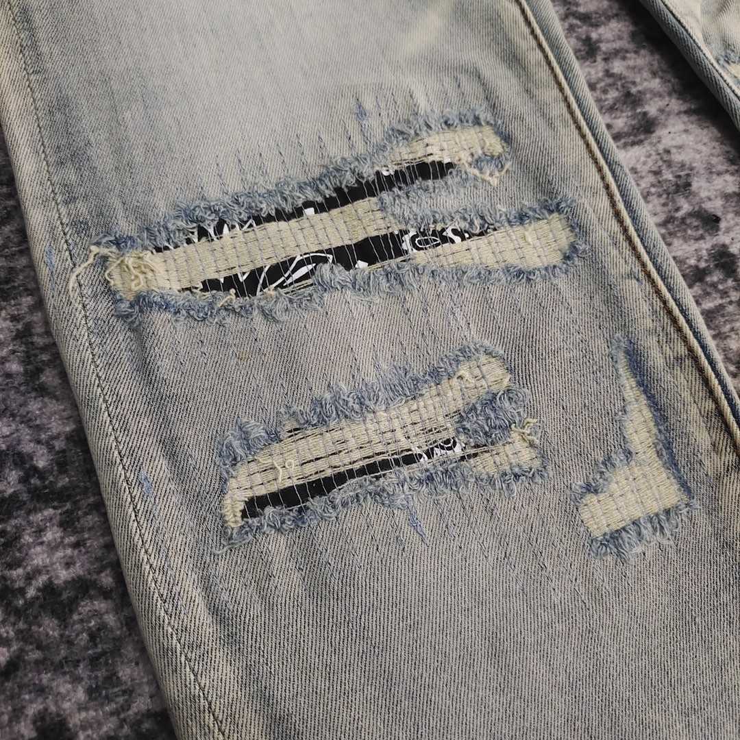 Amiri Slim Fit Jeans    680 - FashionPlug
