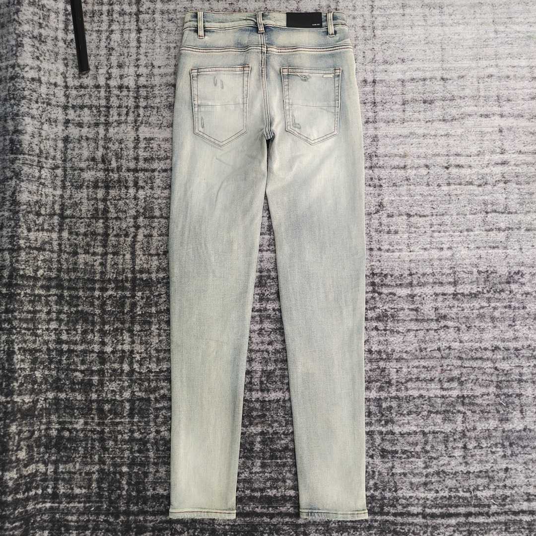 Amiri Slim Fit Jeans    680 - FashionPlug