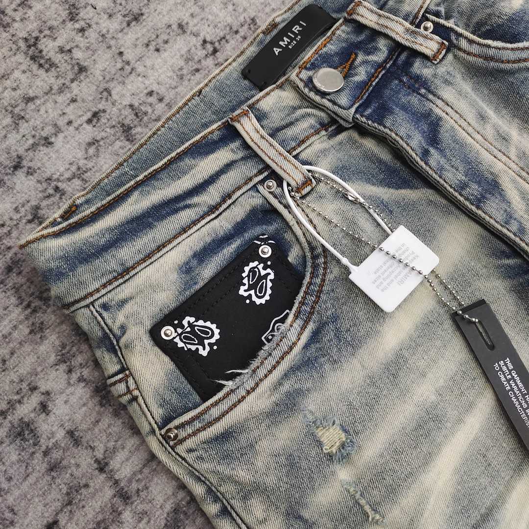 Amiri Slim Fit Jeans    680 - FashionPlug