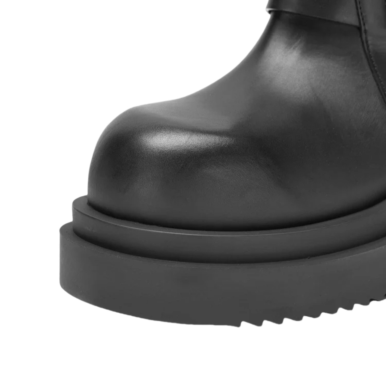 Rick Owens Pull On Bogun Leather Boots - FashionPlug