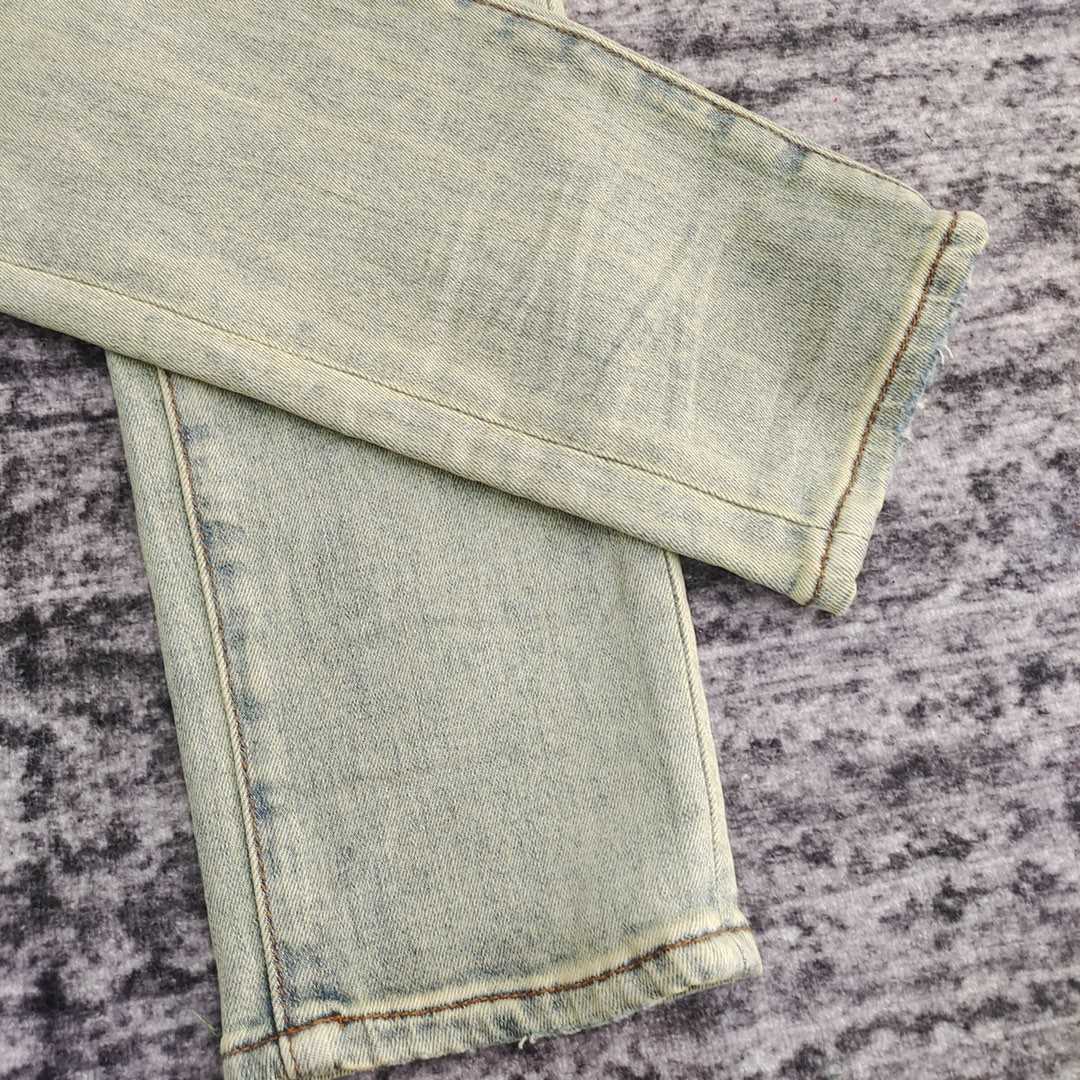 Amiri Slim Fit Jeans    678 - FashionPlug