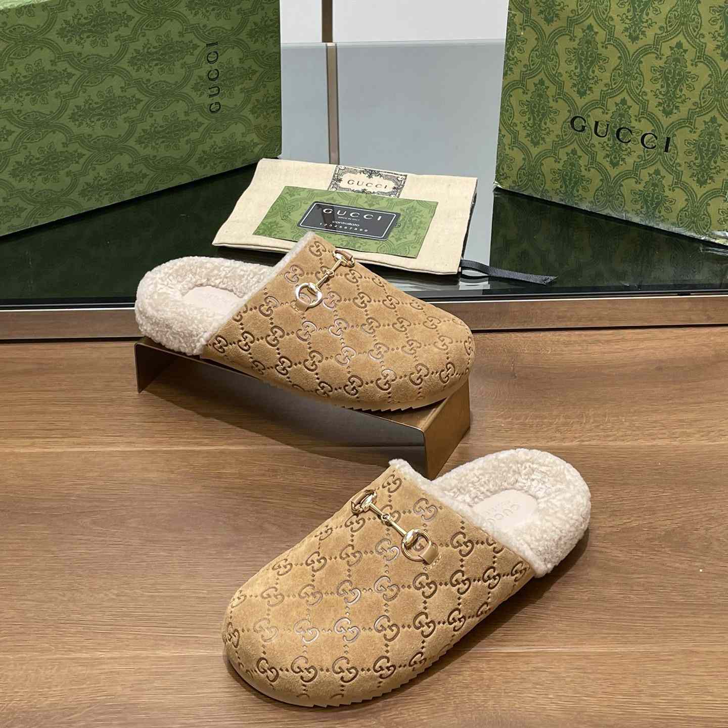 Gucci Women's Horsebit Mule - FashionPlug