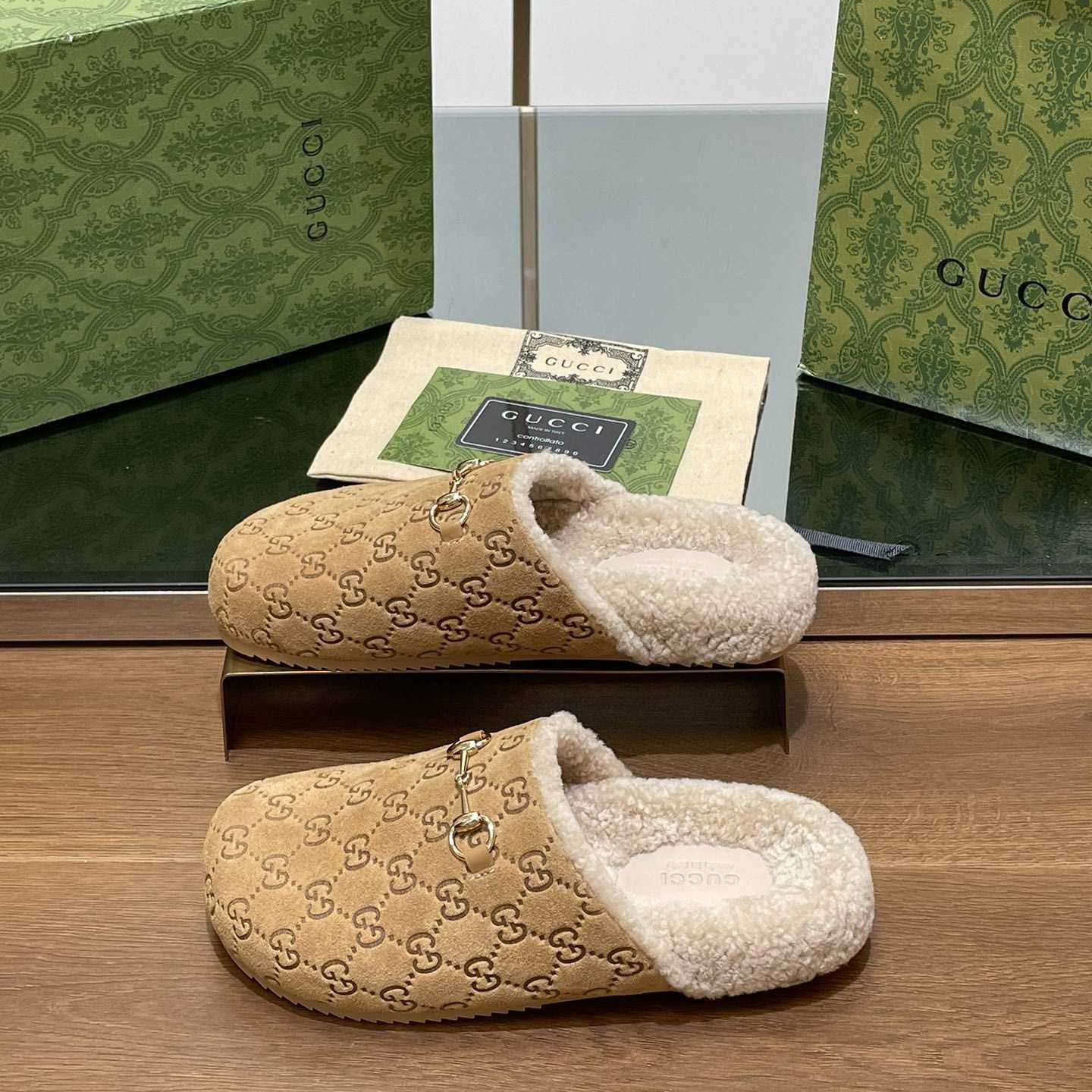 Gucci Women's Horsebit Mule - FashionPlug