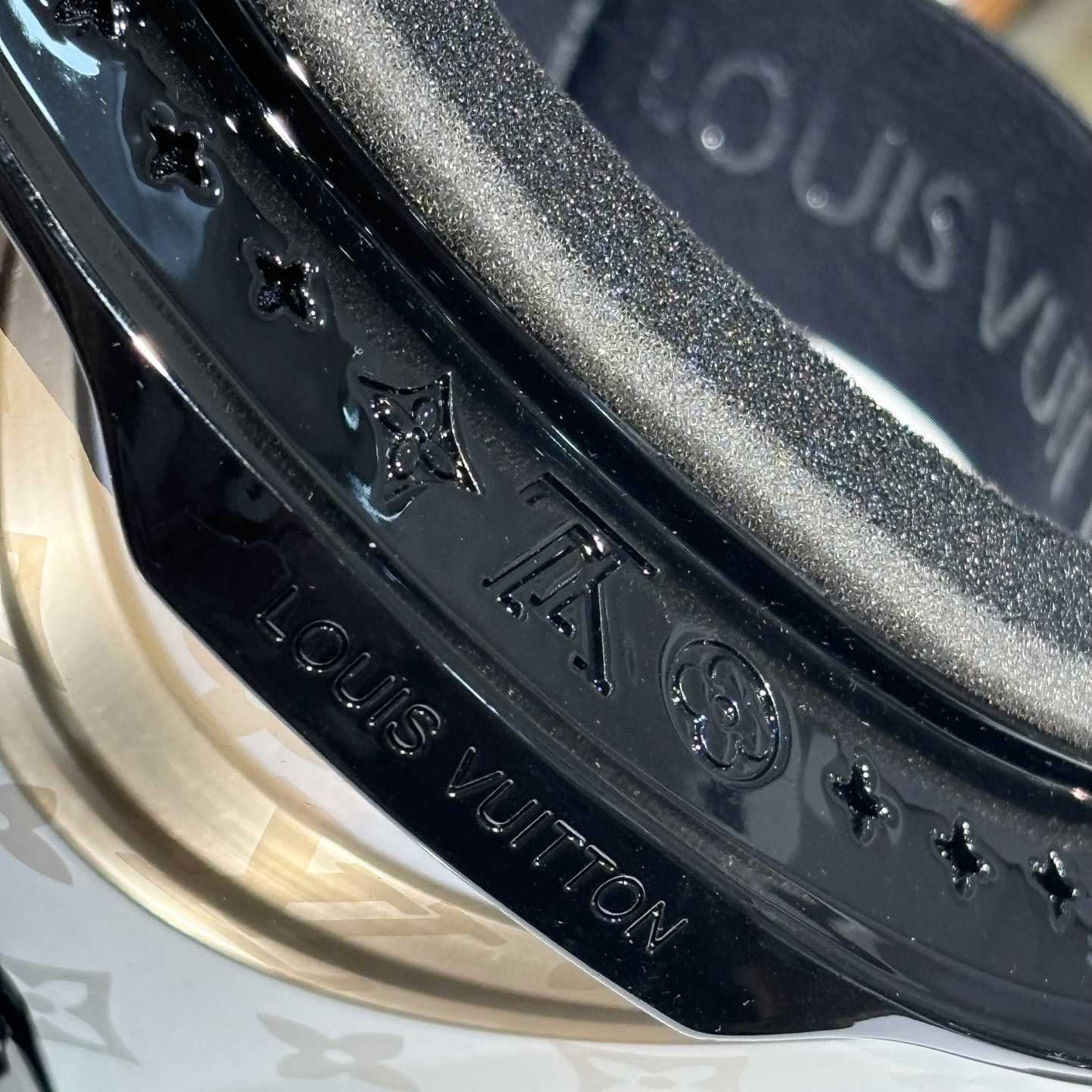 Louis Vuitton LV Snow Mask     - FashionPlug