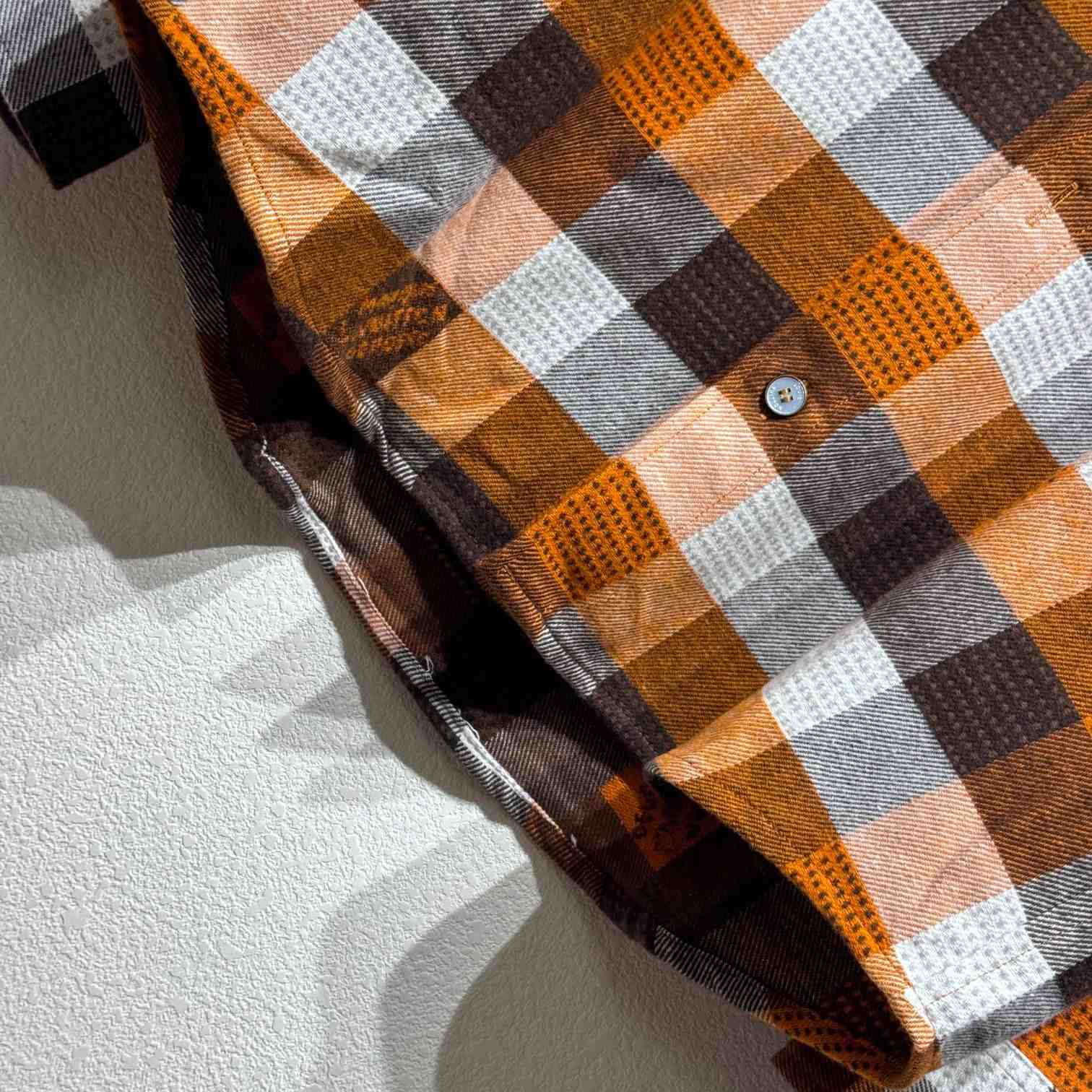 Louis Vuitton Button-Down Long-Sleeved Flannel Shirt  1AFXSJ - FashionPlug