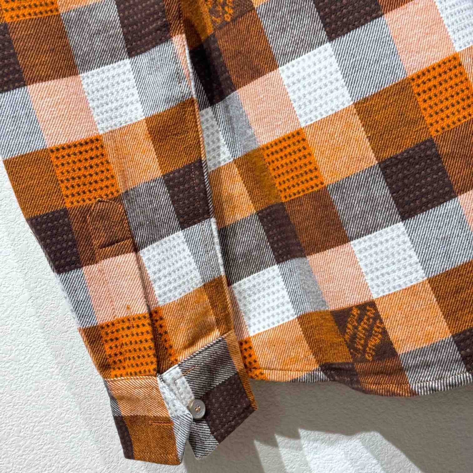 Louis Vuitton Button-Down Long-Sleeved Flannel Shirt  1AFXSJ - FashionPlug