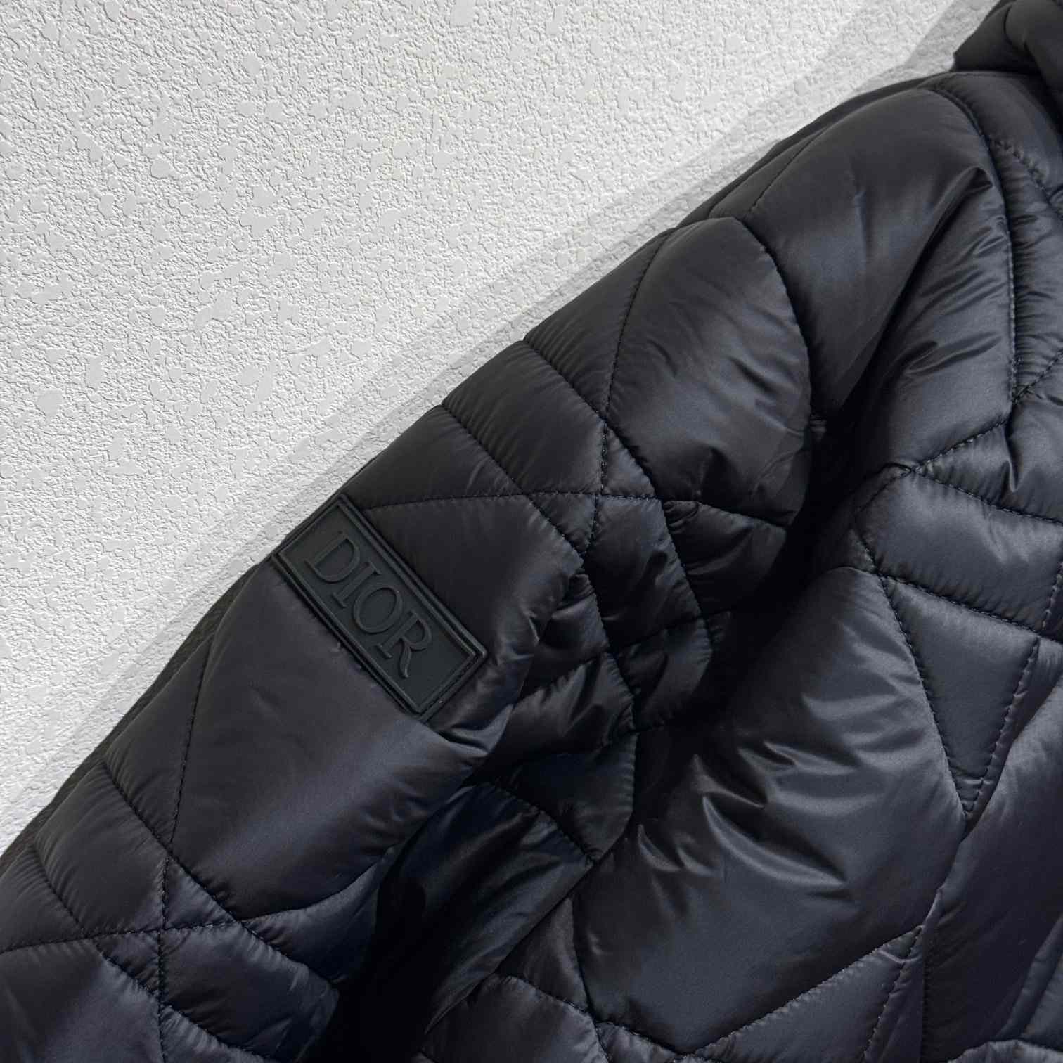 Dior Puffer Jacket - FashionPlug
