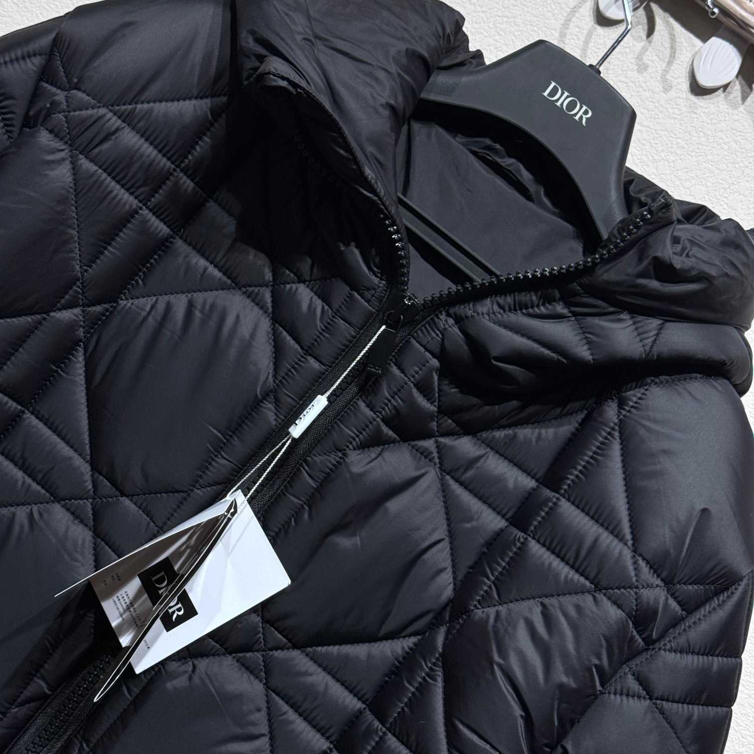 Dior Puffer Jacket - FashionPlug
