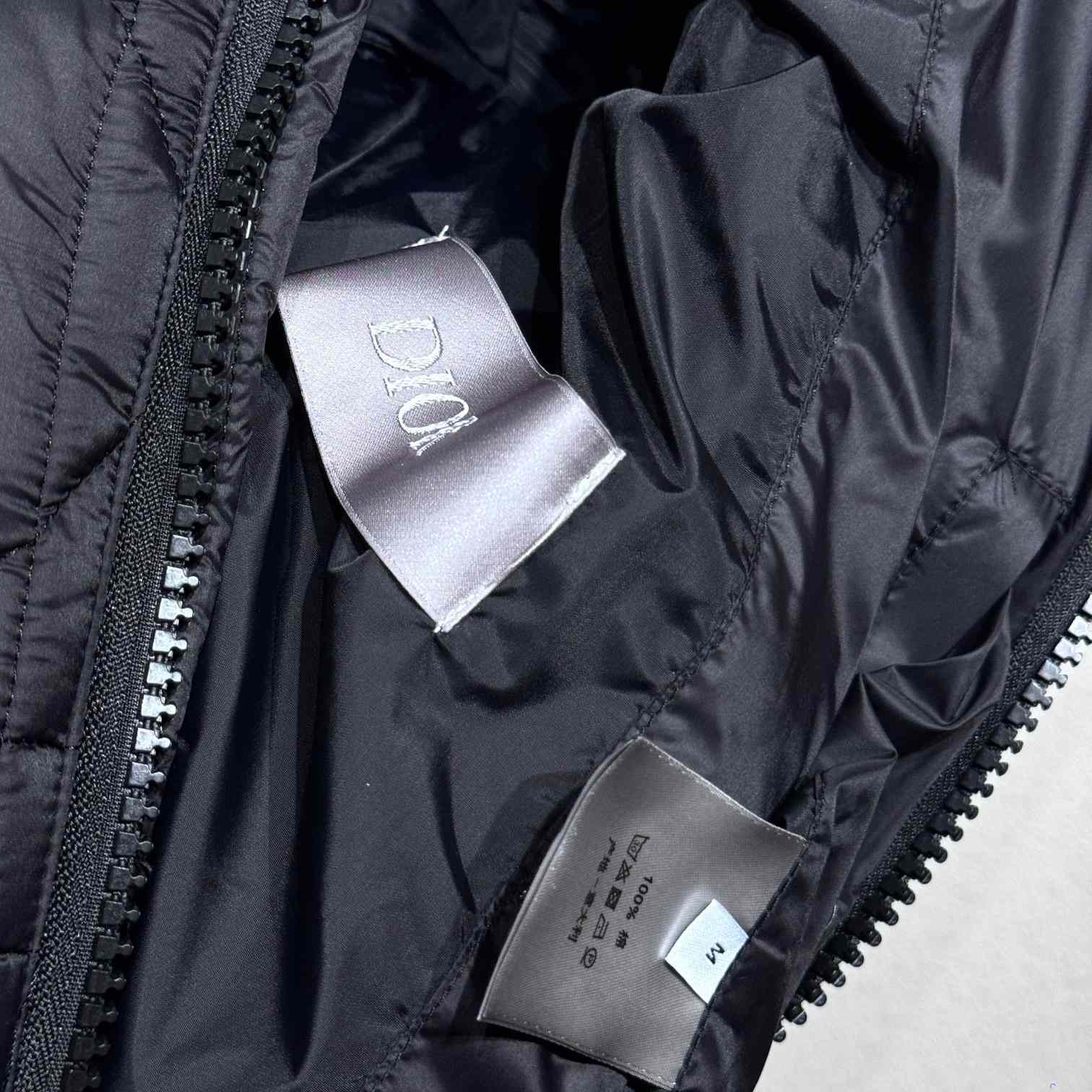 Dior Puffer Jacket - FashionPlug