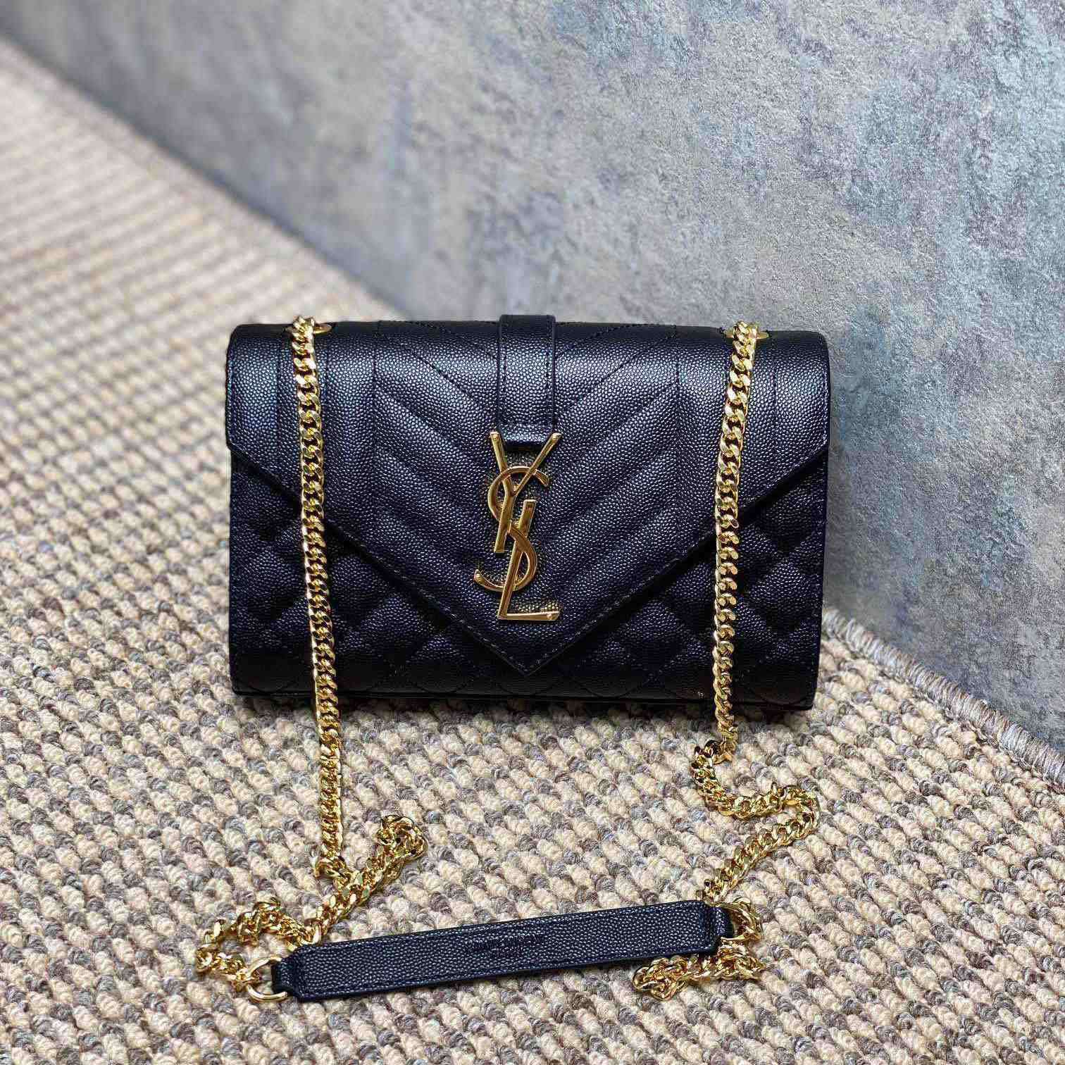 Saint Laurent Envelope Small In Quilted Grain De Poudre Embossed Leather - FashionPlug