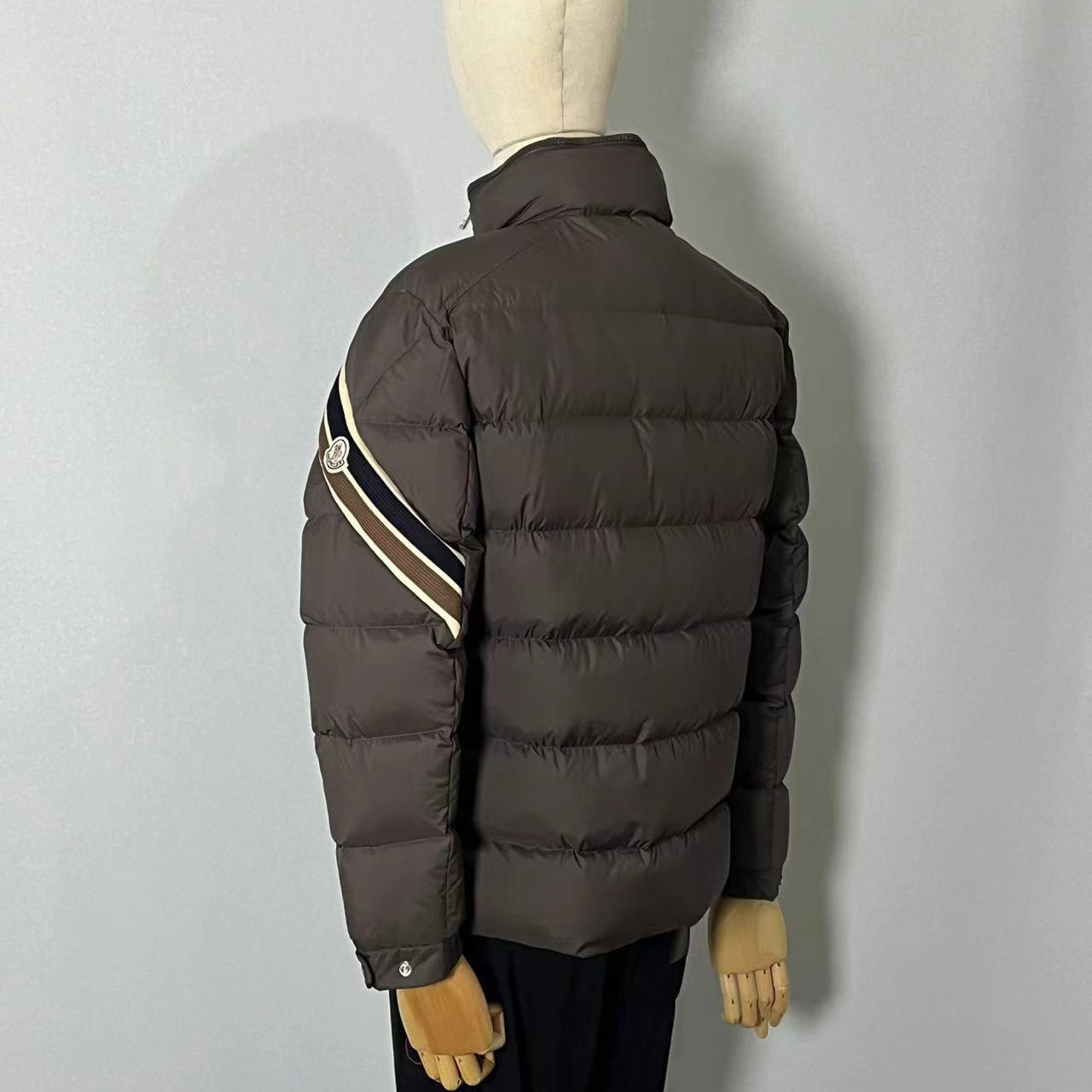 Moncler Solayan Short Down Jacket - FashionPlug