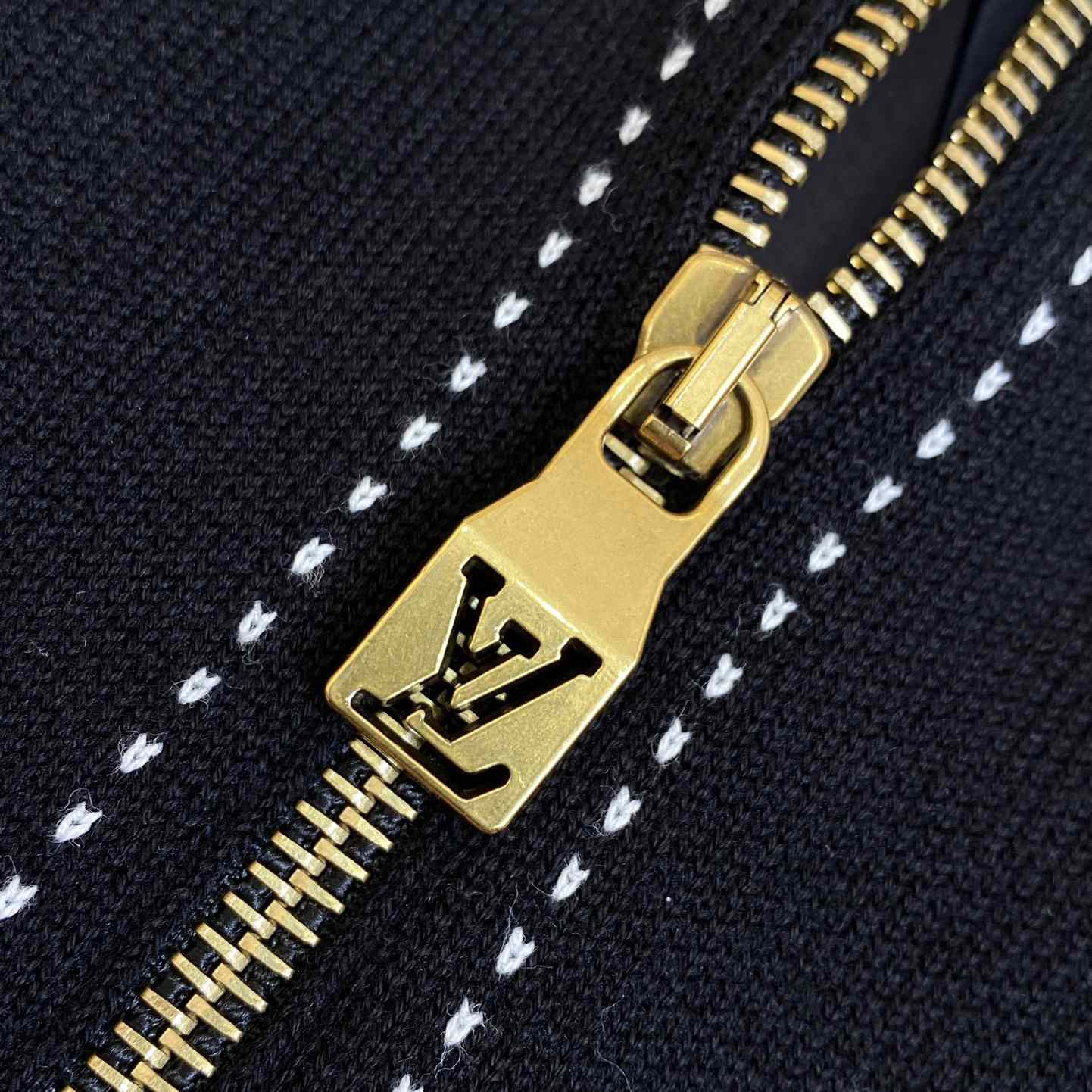 Louis Vuitton Graphic Intarsia Zipped Cotton Hoodie   1AFXKW - FashionPlug