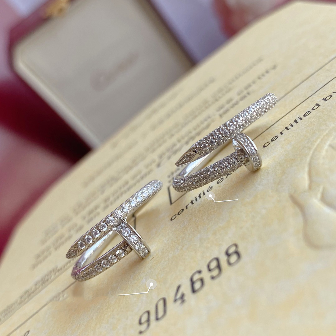 Cartier Ring - FashionPlug