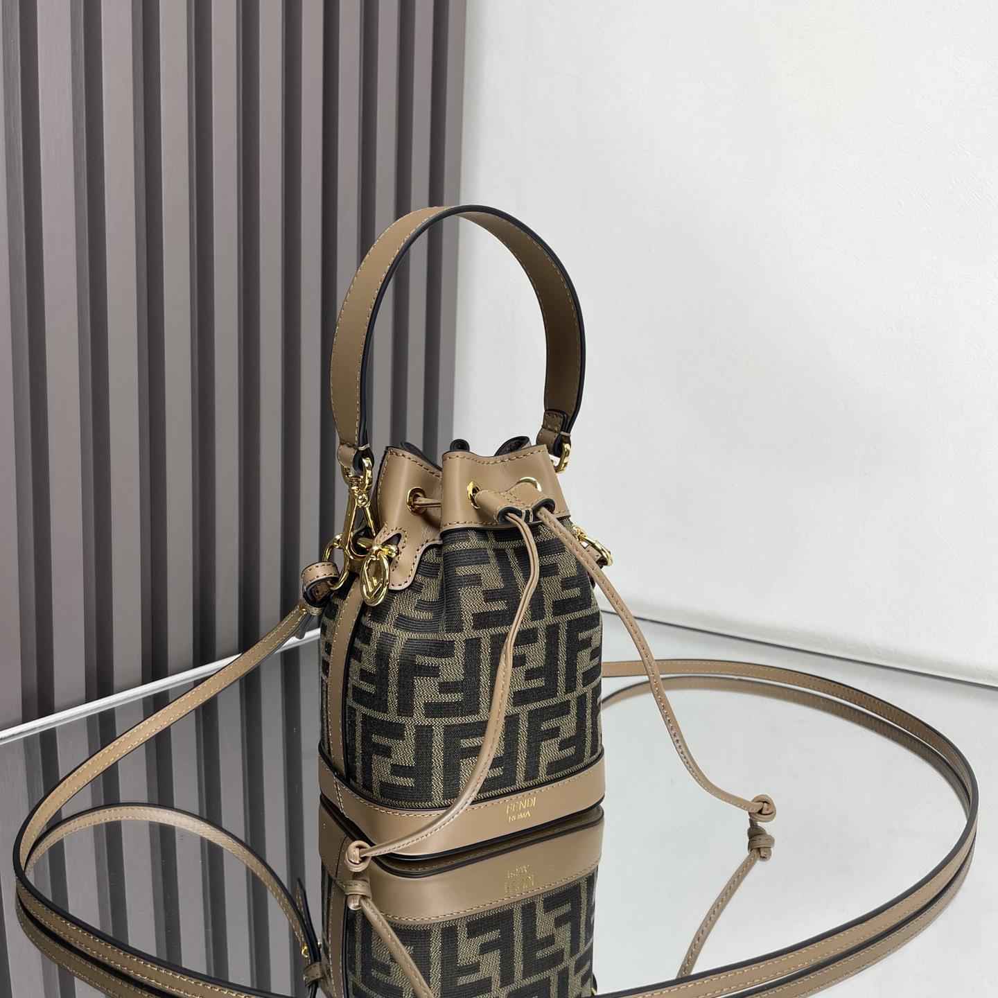 Fendi Small Mon Tresor Bucket  (18-12-10cm) - FashionPlug