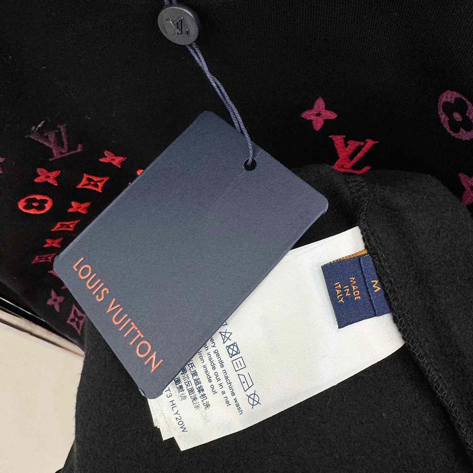 Louis Vuitton Monogram Sweatshirt - FashionPlug