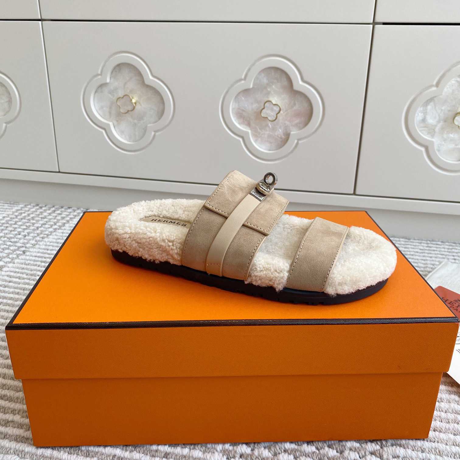 Hermes Kelly Sandal - FashionPlug