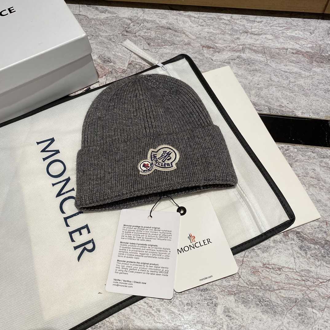 Moncler Beanie  - FashionPlug