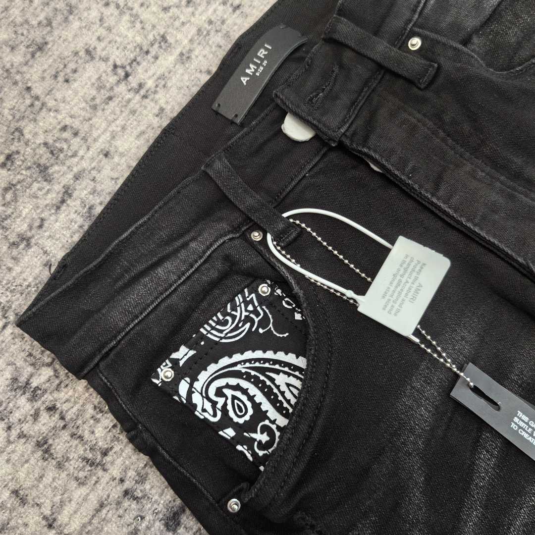 Amiri Slim Fit Jeans    681 - FashionPlug