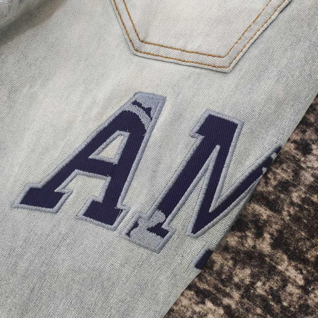 Amiri Slim Fit Jeans    687 - FashionPlug