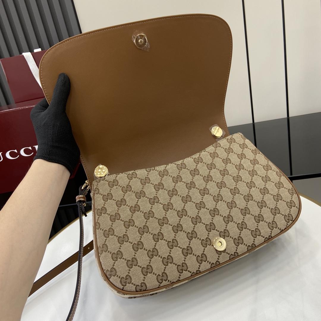 Gucci Blondie Medium Top Handle Bag - FashionPlug