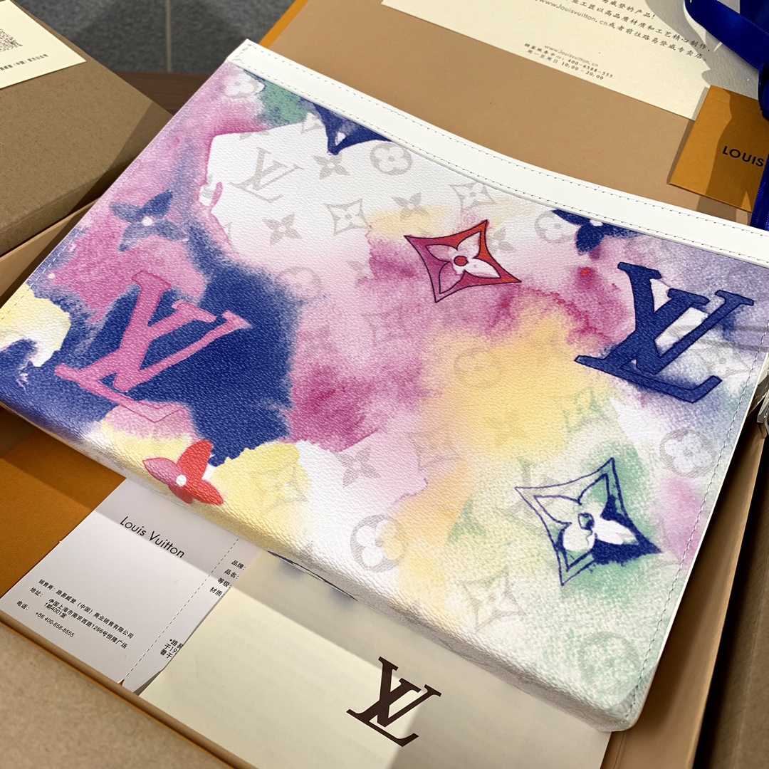 Louis Vuitton Pochette Voyage Monogram Watercolor  26x20x5cm - FashionPlug