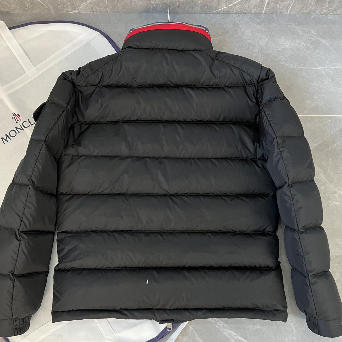 Moncler Bourne Short Down Jacket - FashionPlug