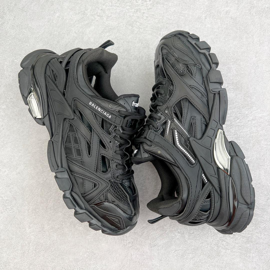Balenciaga Track 2.0 Sneakers - FashionPlug