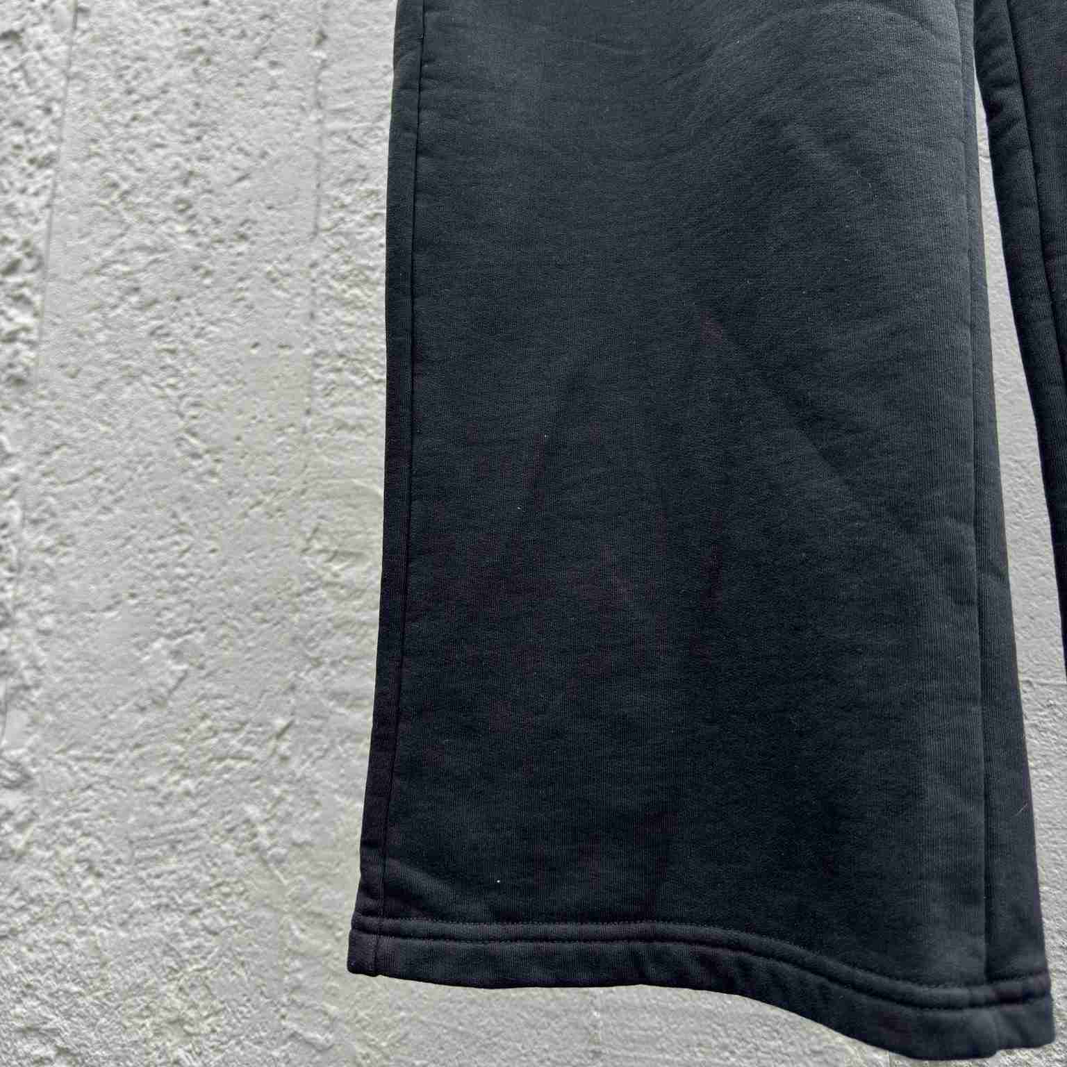 Balenciaga Soccer Tracksuit Pants - FashionPlug