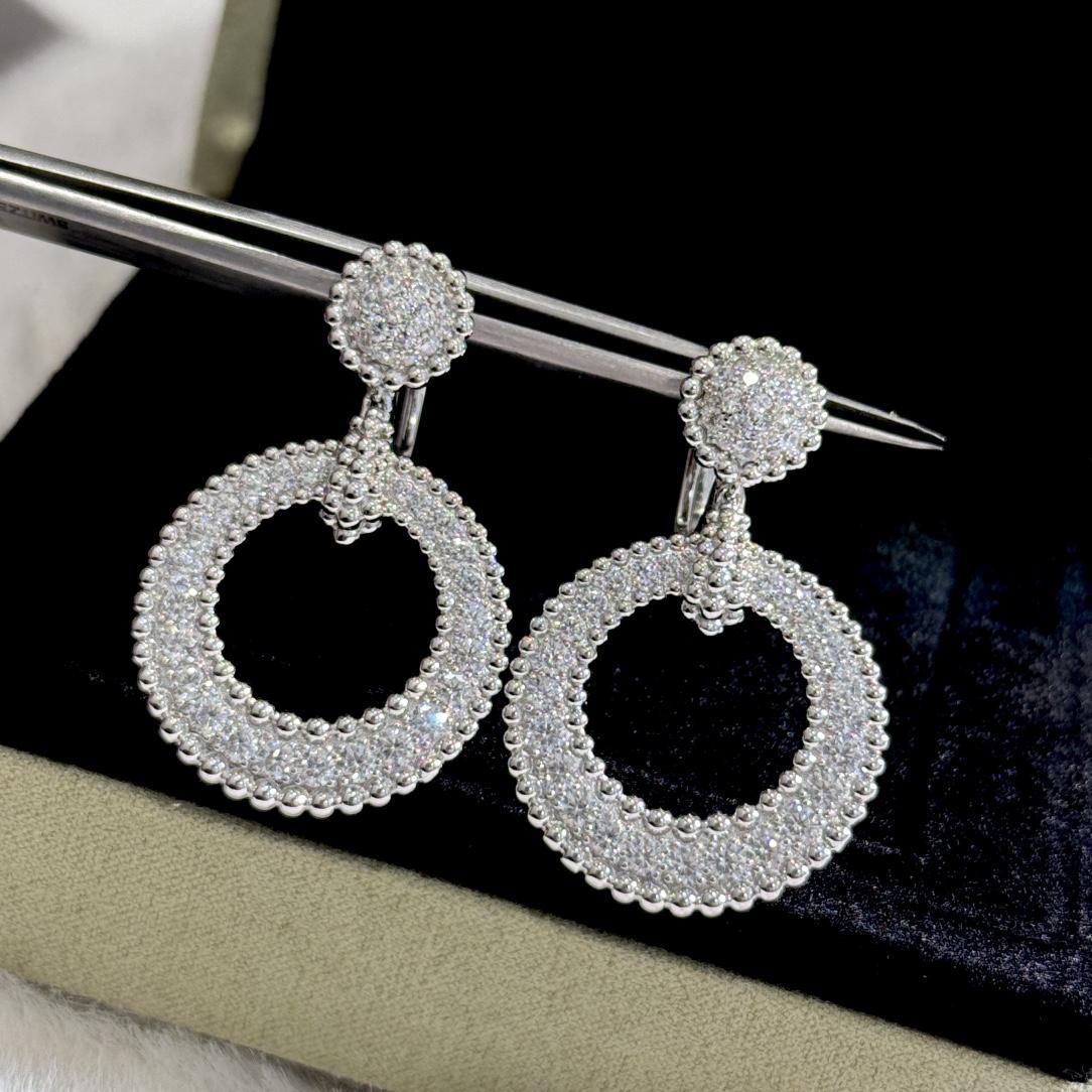 Van Cleef & Arpels Earrings - FashionPlug