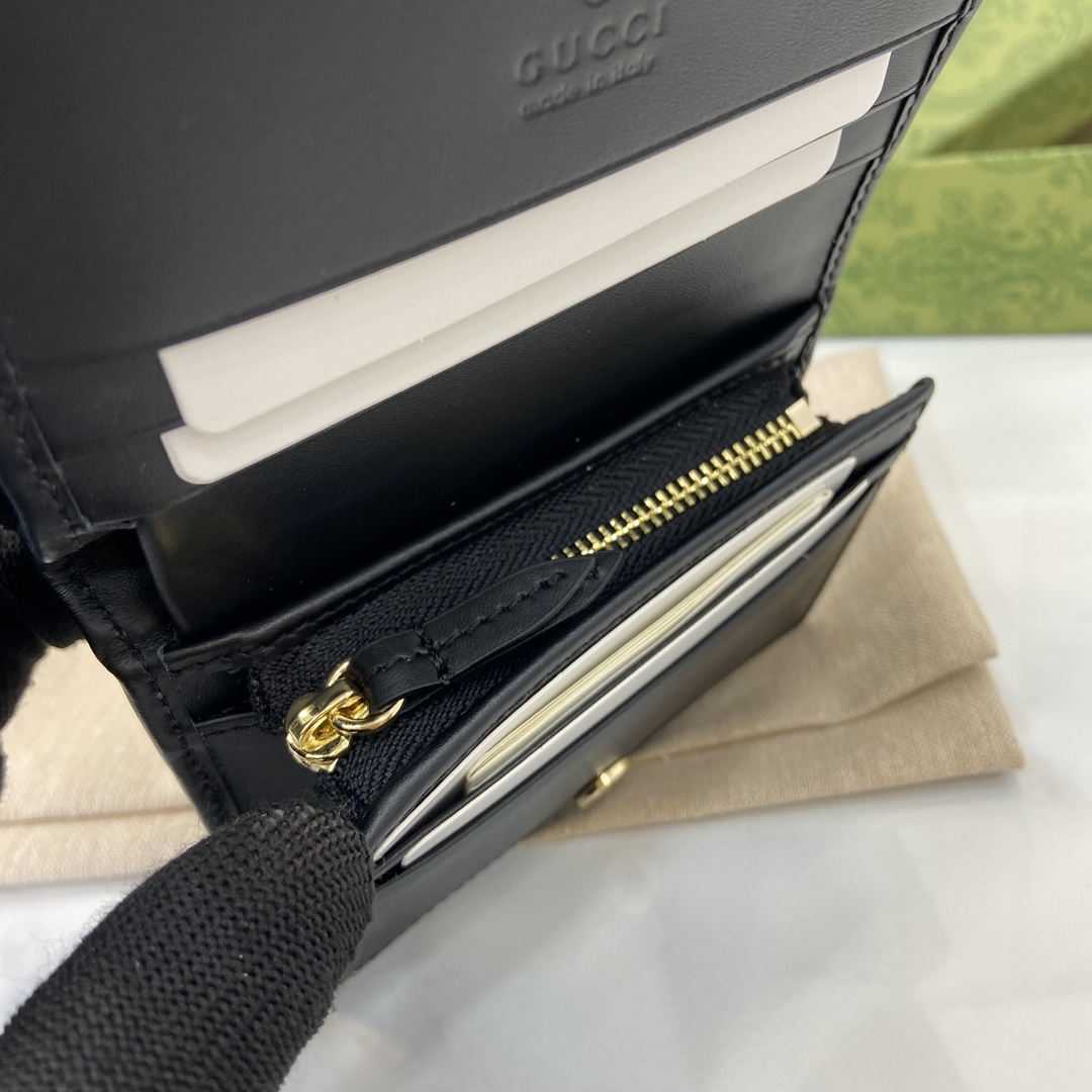 Gucci GG Emblem Mini Wallet - FashionPlug