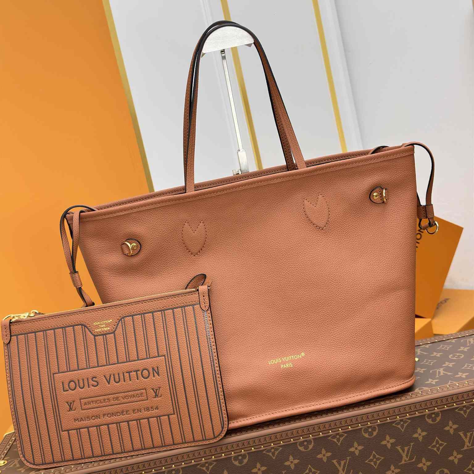 Louis Vuitton Neverfull Inside Out MM   M12061 - FashionPlug