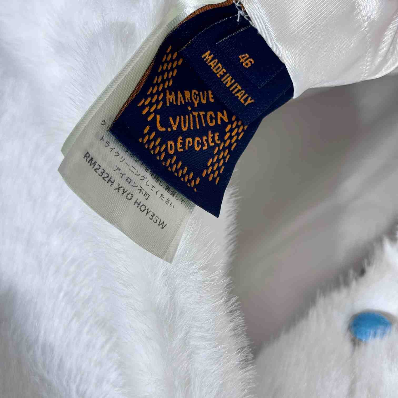 Louis Vuitton Mink Trucker Jacket  1AFXB7 - FashionPlug