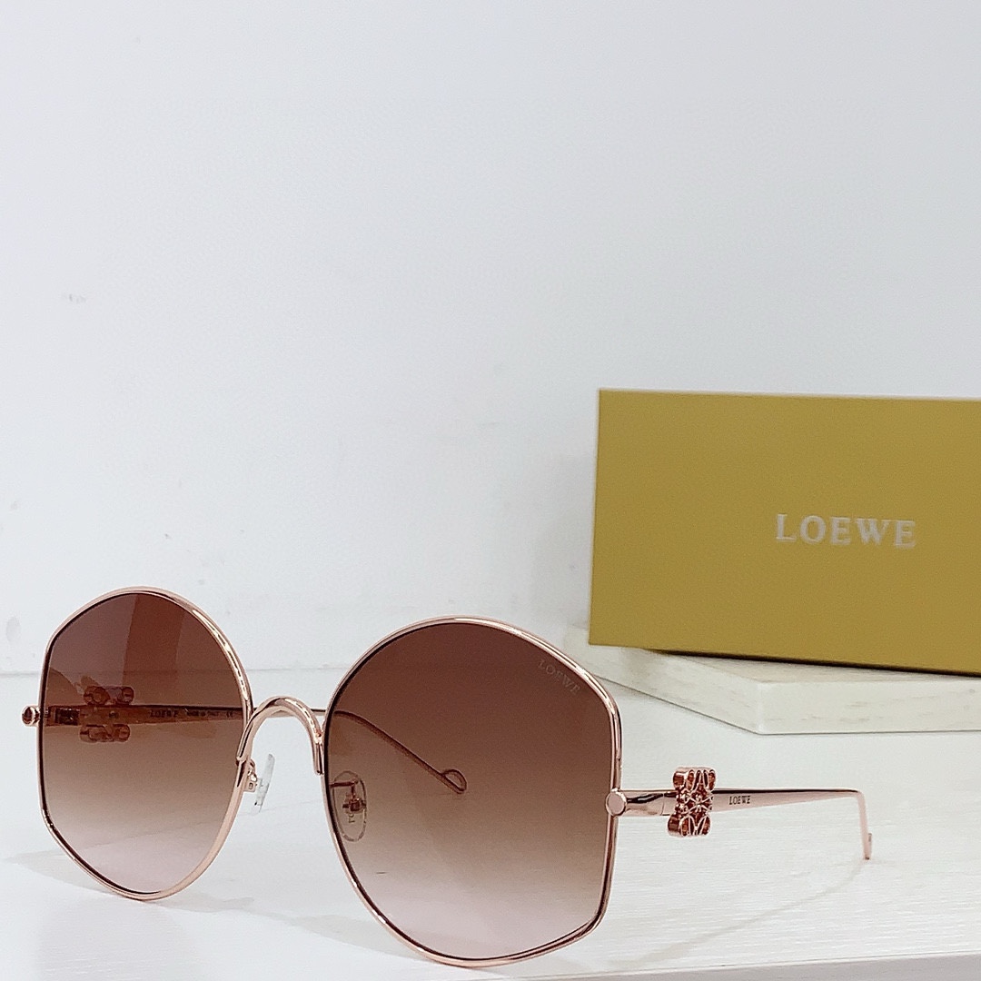 Loewe LW40109U Sunglasses  - FashionPlug