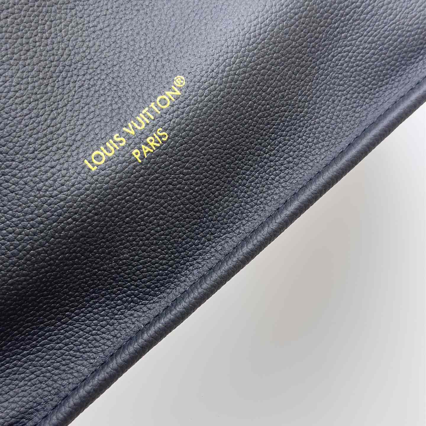 Louis Vuitton Neverfull Inside Out MM   M11946 - FashionPlug