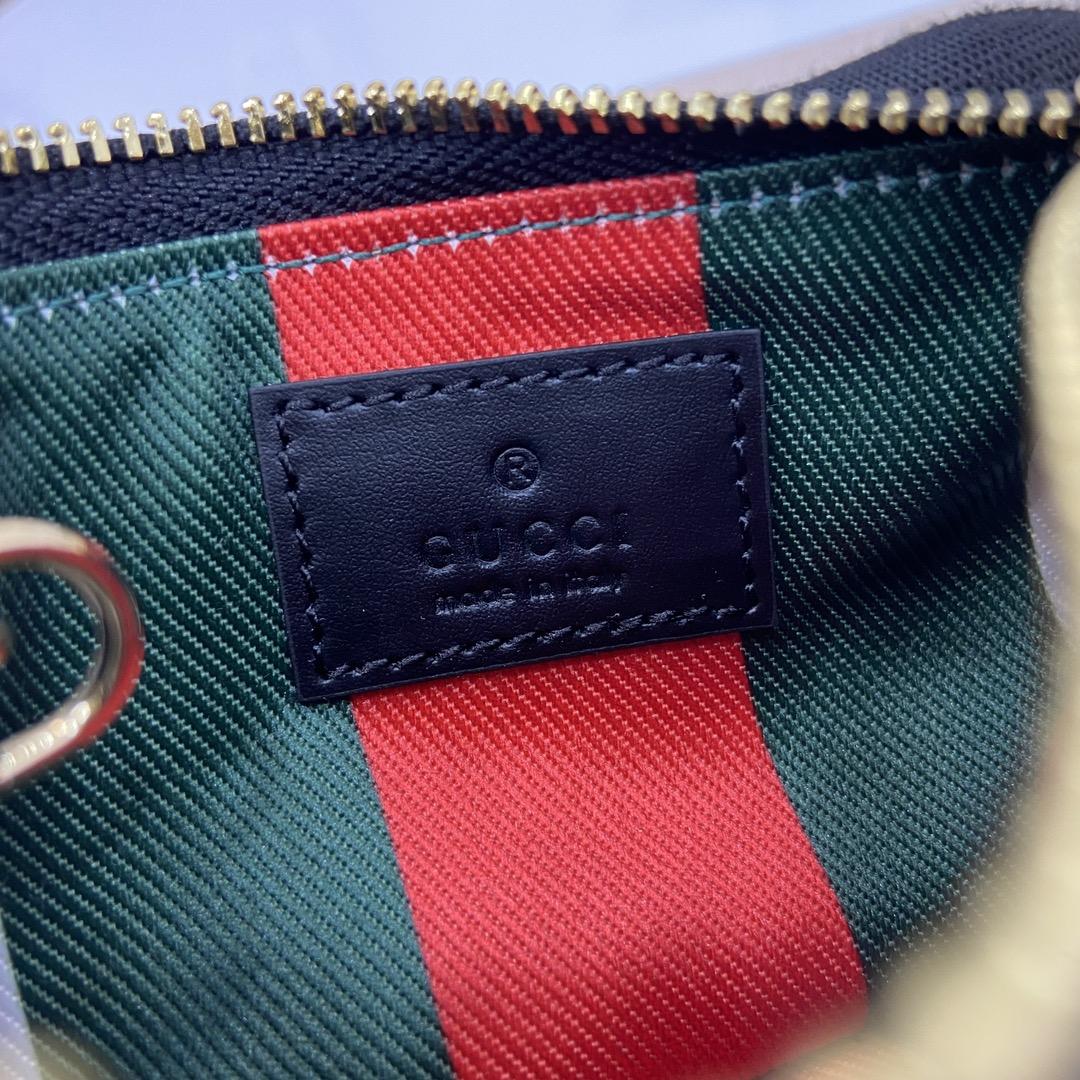 Gucci GG Emblem Key Case - FashionPlug
