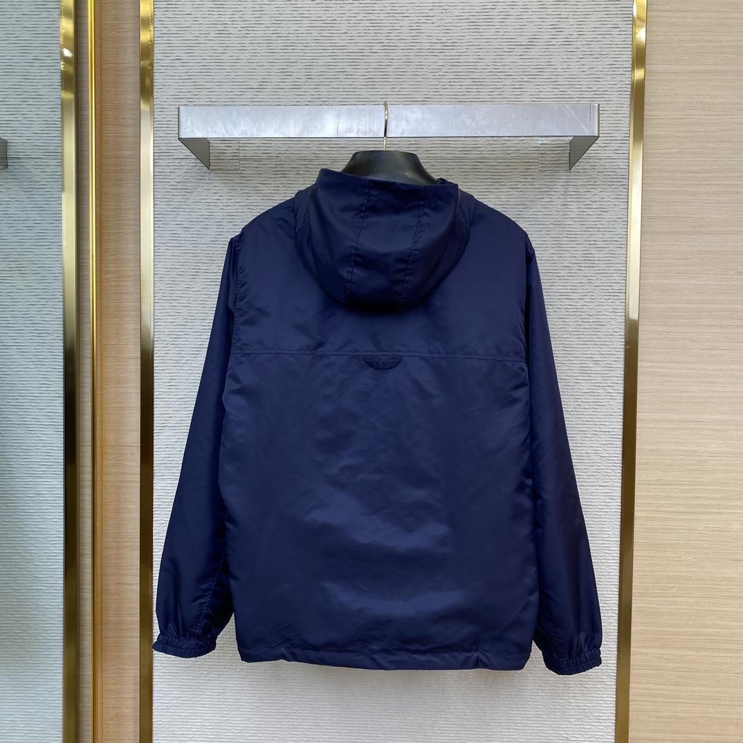 Louis Vuitton Reverse Windbreaker - FashionPlug