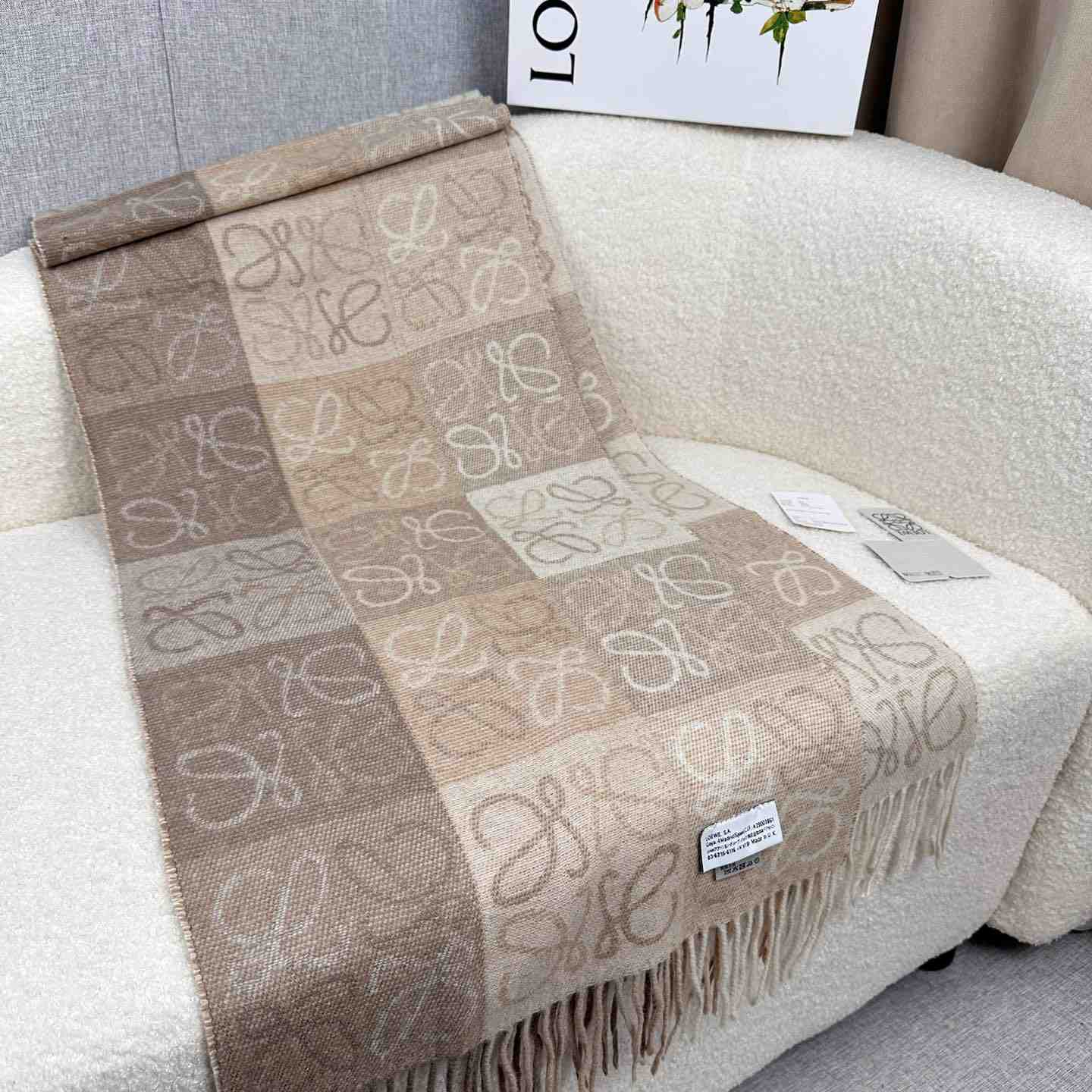 Loewe Scarf   38x200cm - FashionPlug