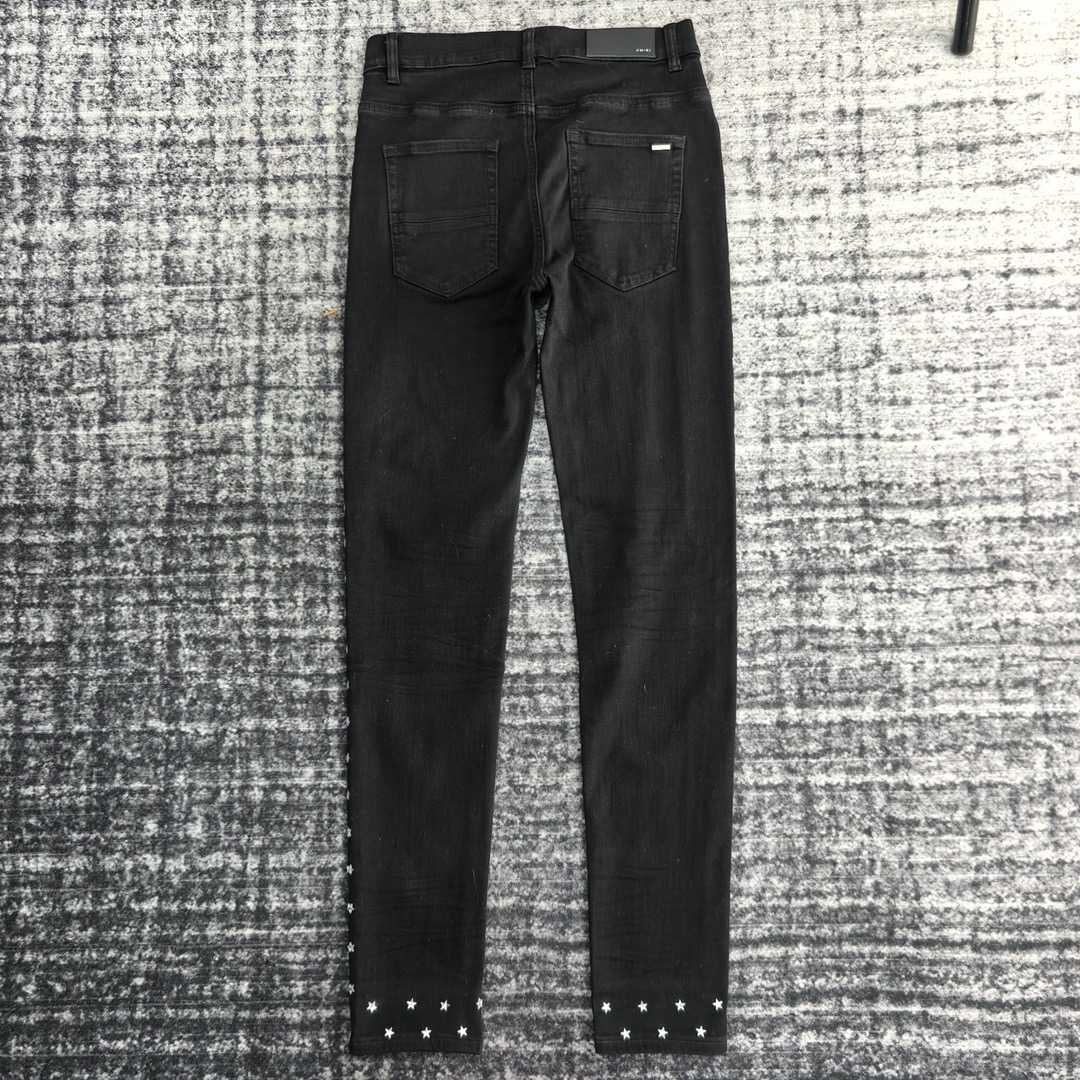 Amiri Slim Fit Jeans    685 - FashionPlug