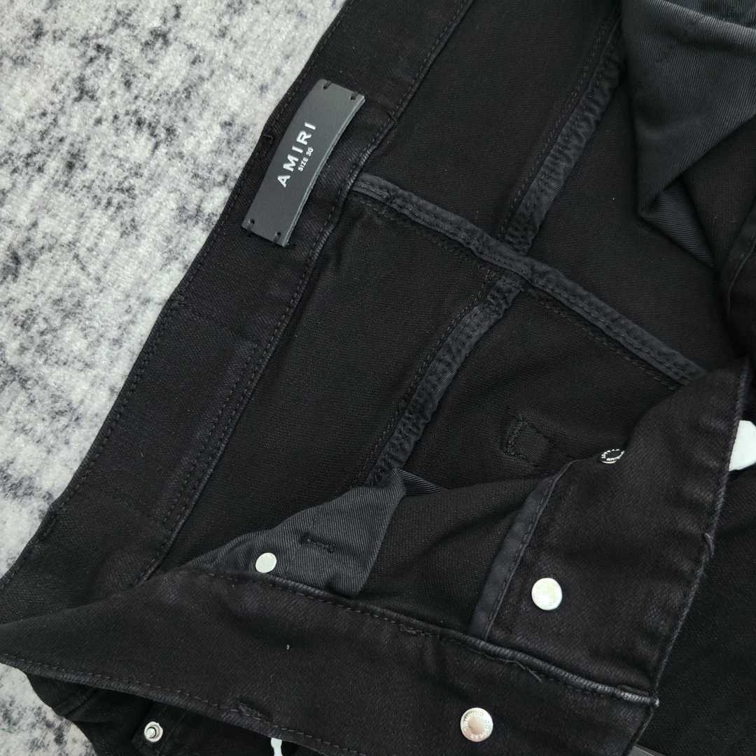 Amiri Slim Fit Jeans    685 - FashionPlug
